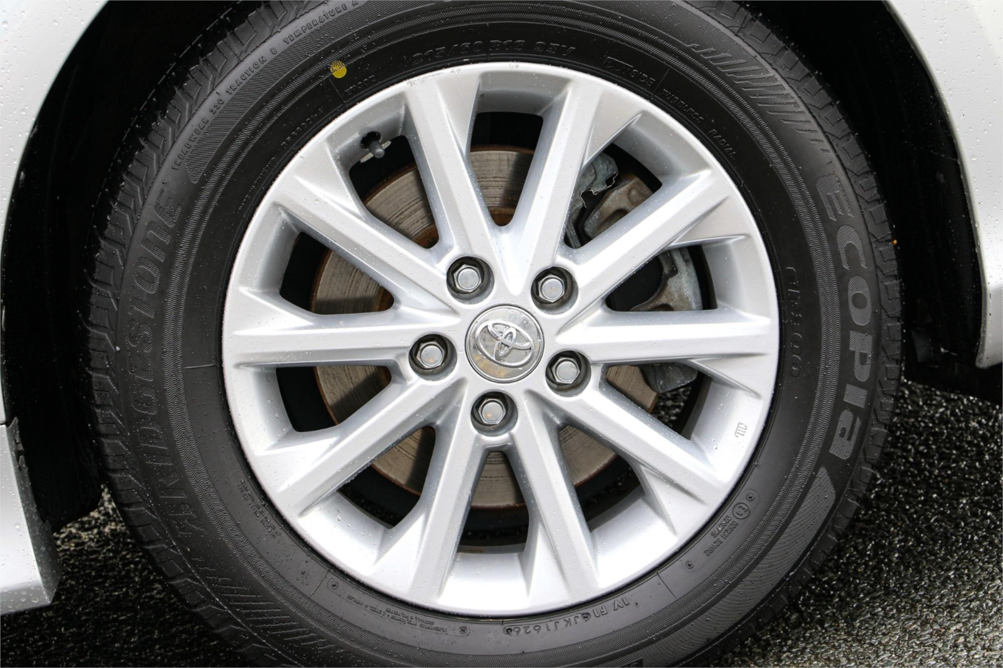 2015 TOYOTA AURION GSV50R AT-X 6 SP AUTOMATIC 4D SEDAN
