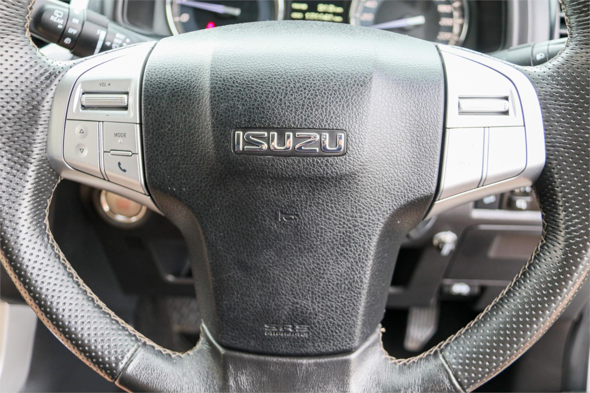 2017 ISUZU MU-X UC MY16.5 LS-T (4x2) 6 SP AUTOMATIC 4D WAGON
