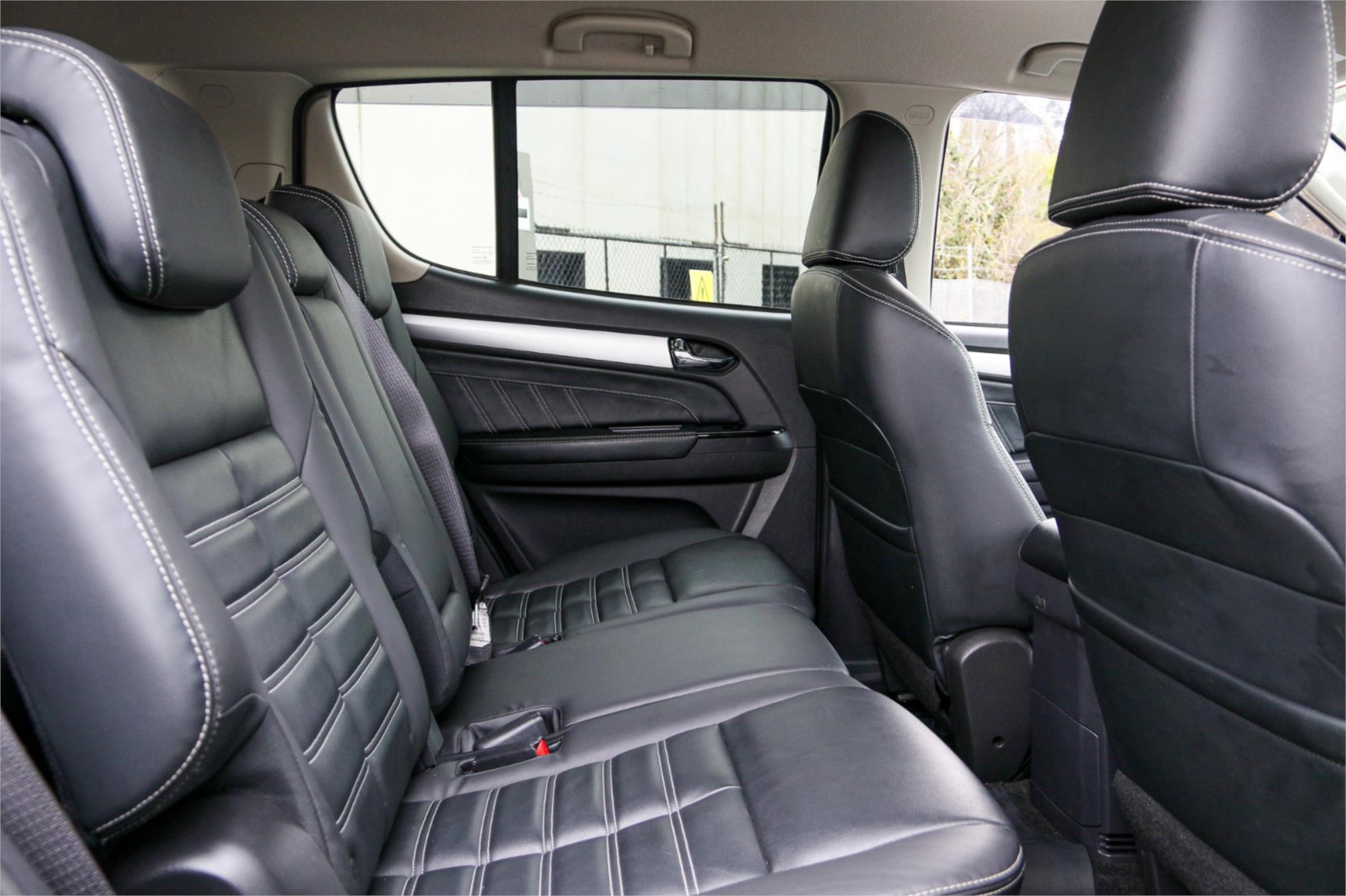 2017 ISUZU MU-X UC MY16.5 LS-T (4x2) 6 SP AUTOMATIC 4D WAGON