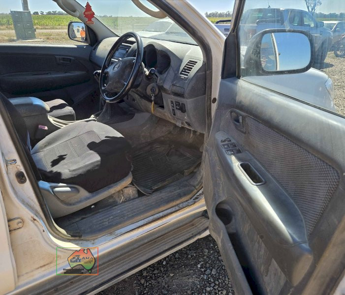 2009 TOYOTA HILUX GGN15R 08 UPGRADE SR 5 SP MANUAL DUAL CAB P/UP