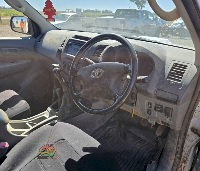 2009 TOYOTA HILUX GGN15R 08 UPGRADE SR 5 SP MANUAL DUAL CAB P/UP