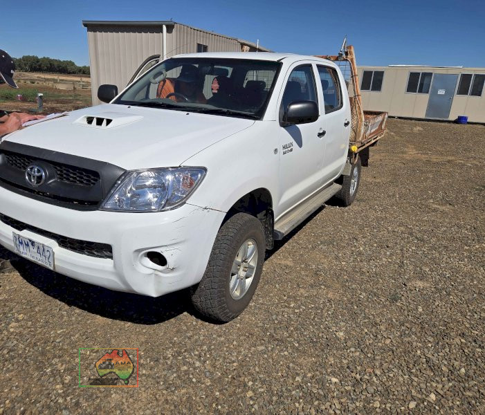 2009 TOYOTA HILUX GGN15R 08 UPGRADE SR 5 SP MANUAL DUAL CAB P/UP
