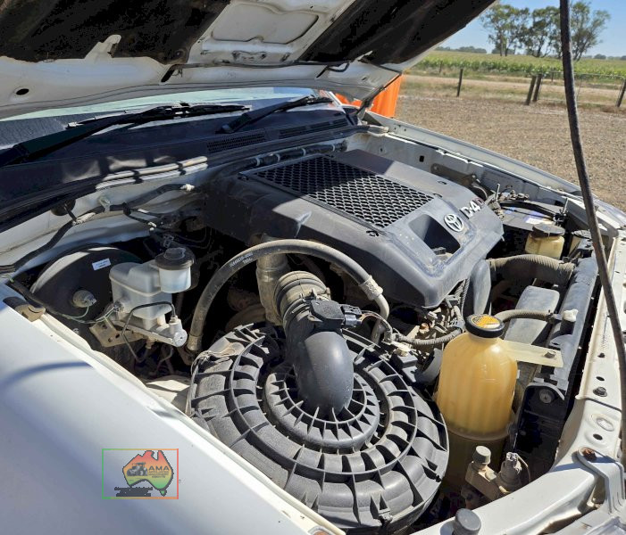 2009 TOYOTA HILUX GGN15R 08 UPGRADE SR 5 SP MANUAL DUAL CAB P/UP