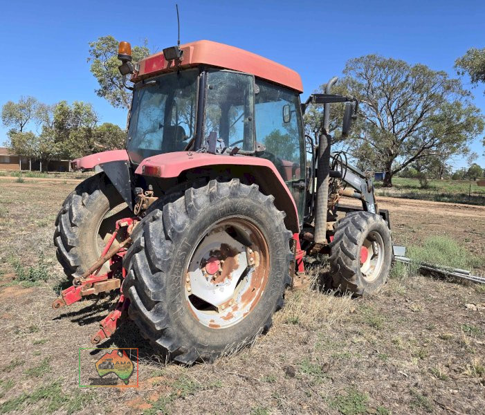 MCCORMICK CX95 TRACTOR