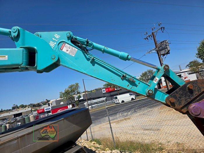2004 KOBELCO SK135SR-7