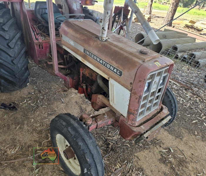 INTERNATIONAL IH-454 TRACTOR