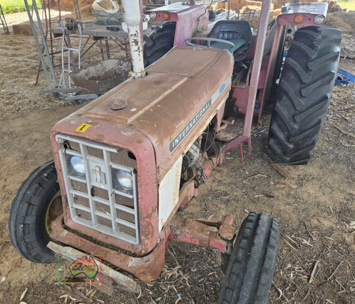 INTERNATIONAL IH-454 TRACTOR