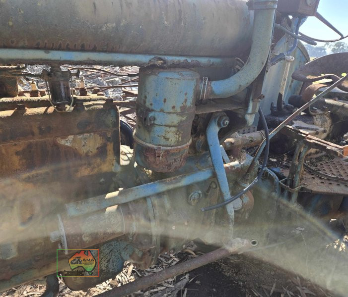 FORDSON E27N TRACTOR