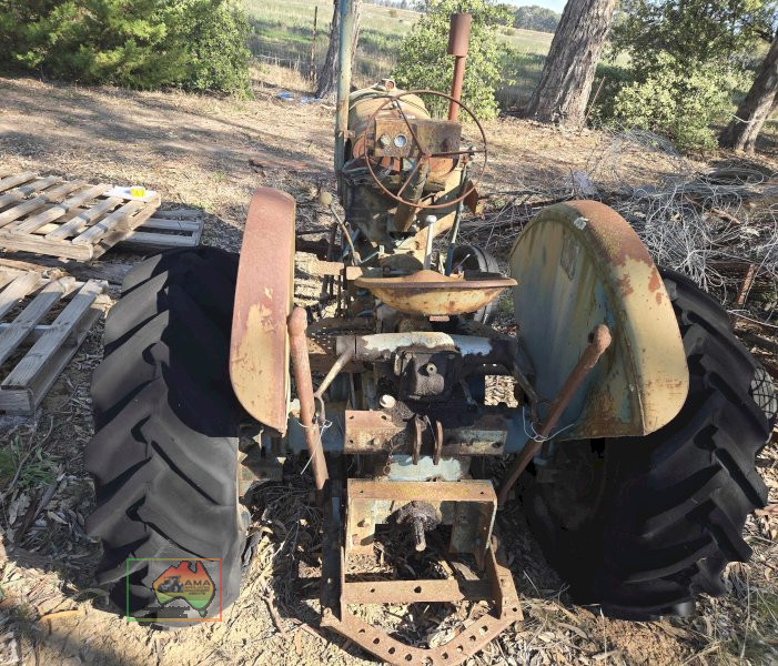 FORDSON E27N TRACTOR