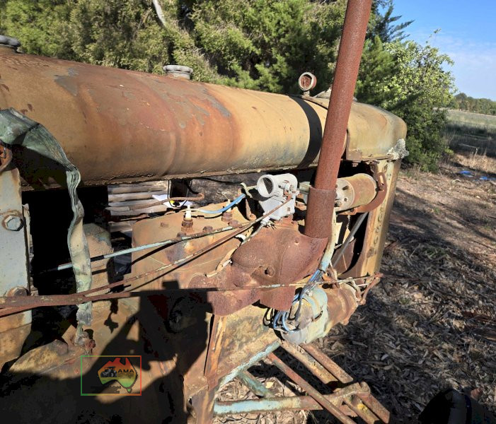 FORDSON E27N TRACTOR