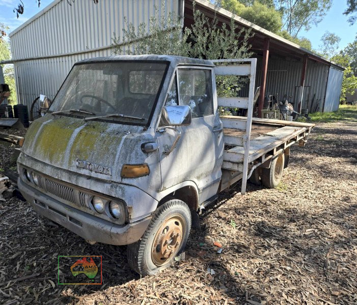 1972 TOYOTA DYNA MANUAL TRAY