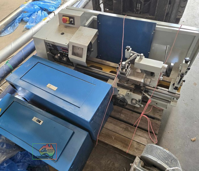 (11352) BRAND NEW HAFCO LATHE