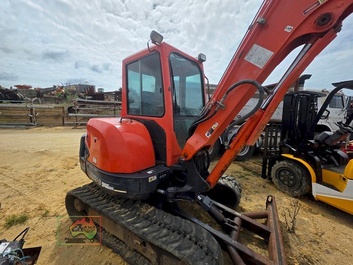 KUBOTA KX121-3 EXCAVATOR