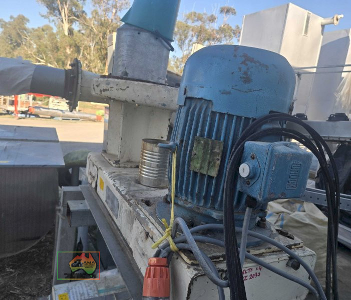 BAKER PERKINS SCREW FEEDER