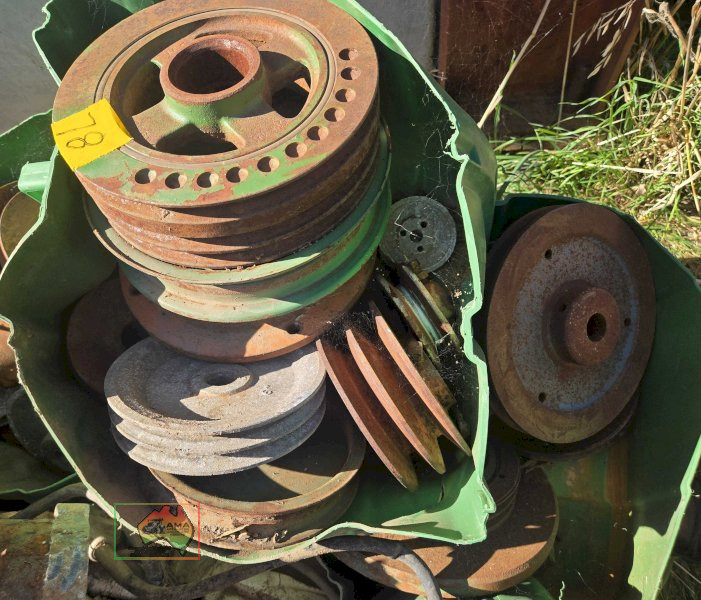 TUBS X 3 OF ASSORTED V-BELT PULLEYS