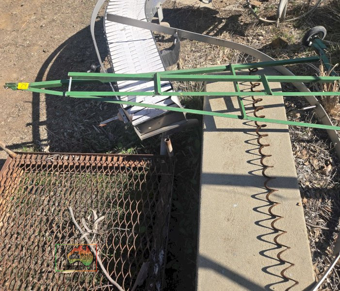 SMALL TROLLEY FRAME ON WHEELS