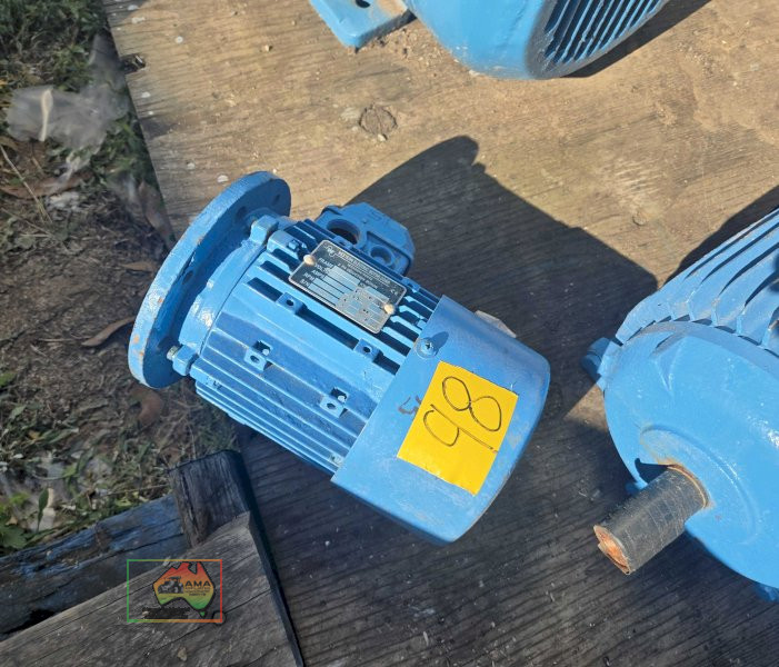 REFURBISHED 0.37KW 3PH ELECTRIC MOTOR