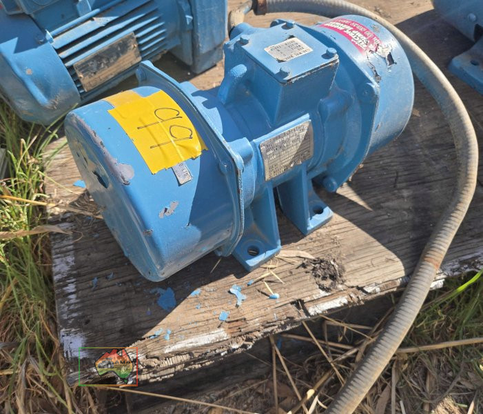 REFURBISHED 0.20KW 3PH VIBRATING ELECTRIC MOTOR