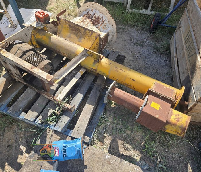 (11562) DISTRIBUTION AUGER WITH 3PH ELECTRIC MOTOR