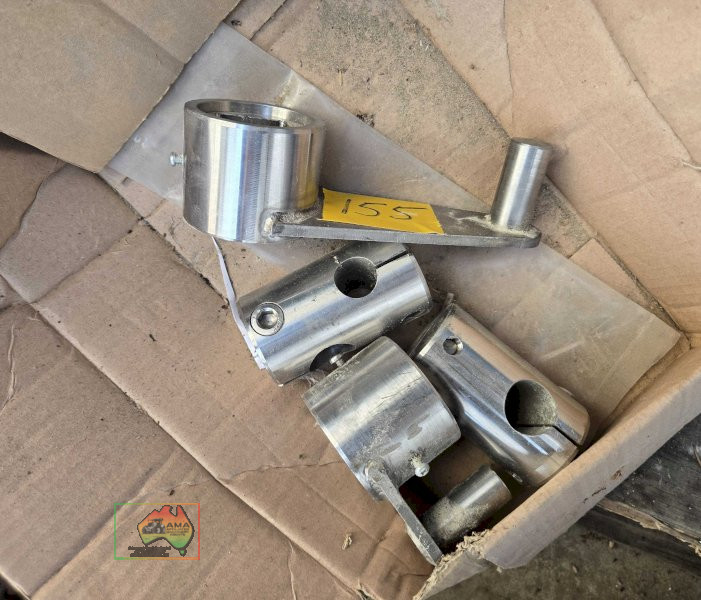 STAINLESS STEEL CLEVIS-STYLE LINKAGE HUBS / PIVOT COUPLER