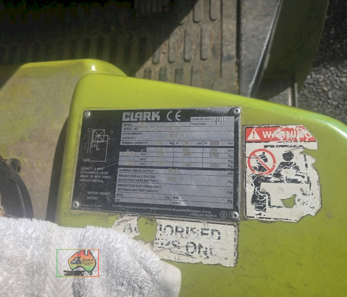 2011 CLARKE C25L FORKLIFT