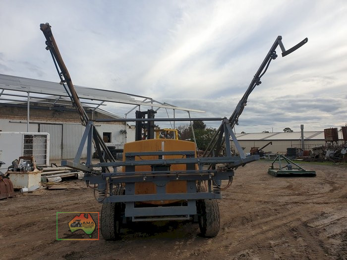 23M TRAILING BOOM SPRAYER
