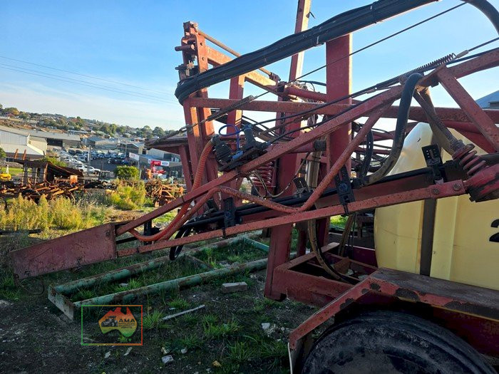 HARDI 2720 COMMANDER BOOM SPRAYER