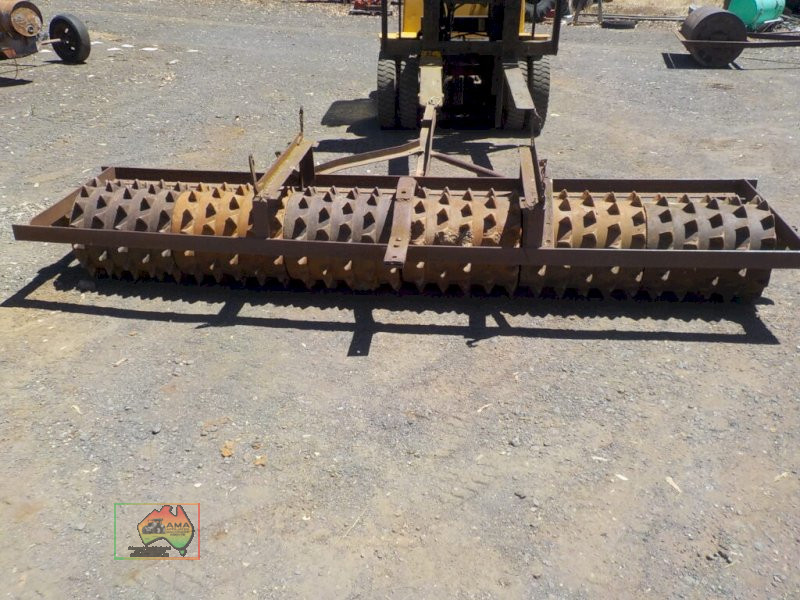 TRAILING SPIKED ROLLER - 3.12M