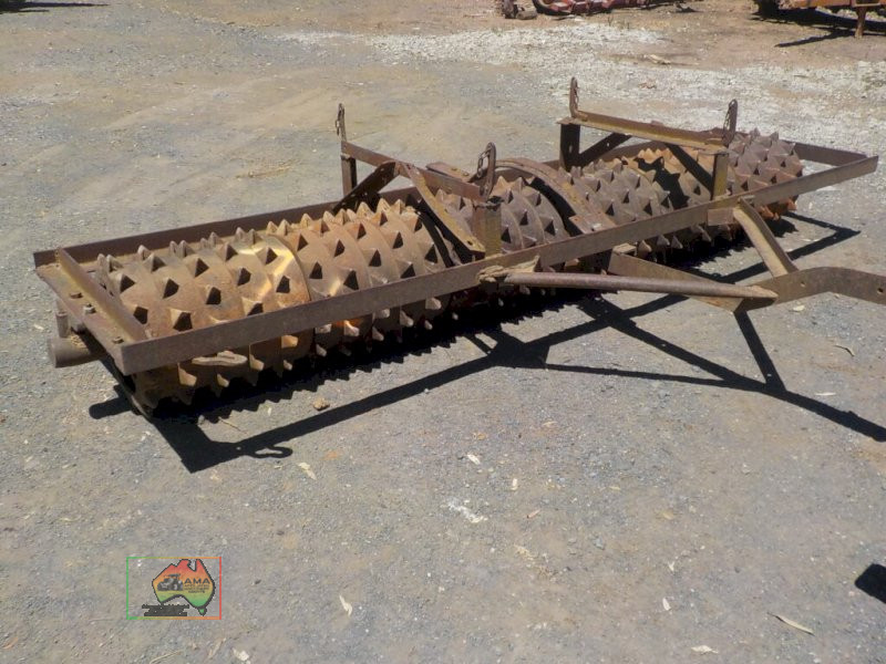 TRAILING SPIKED ROLLER - 3.12M