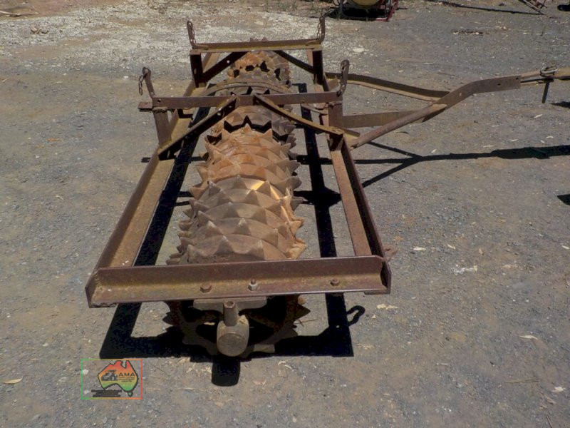 TRAILING SPIKED ROLLER - 3.12M