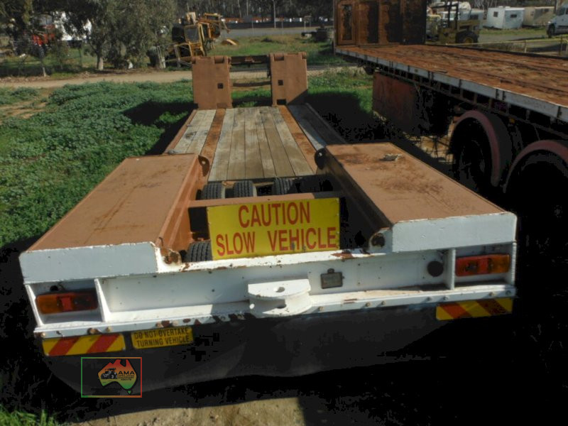1965 FREIGHTER LOW LOADER TRAILER