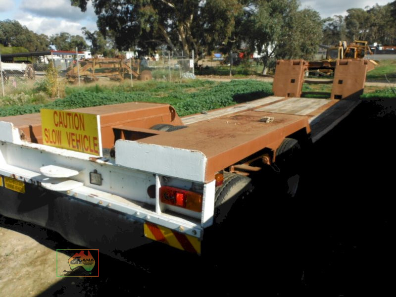 1965 FREIGHTER LOW LOADER TRAILER