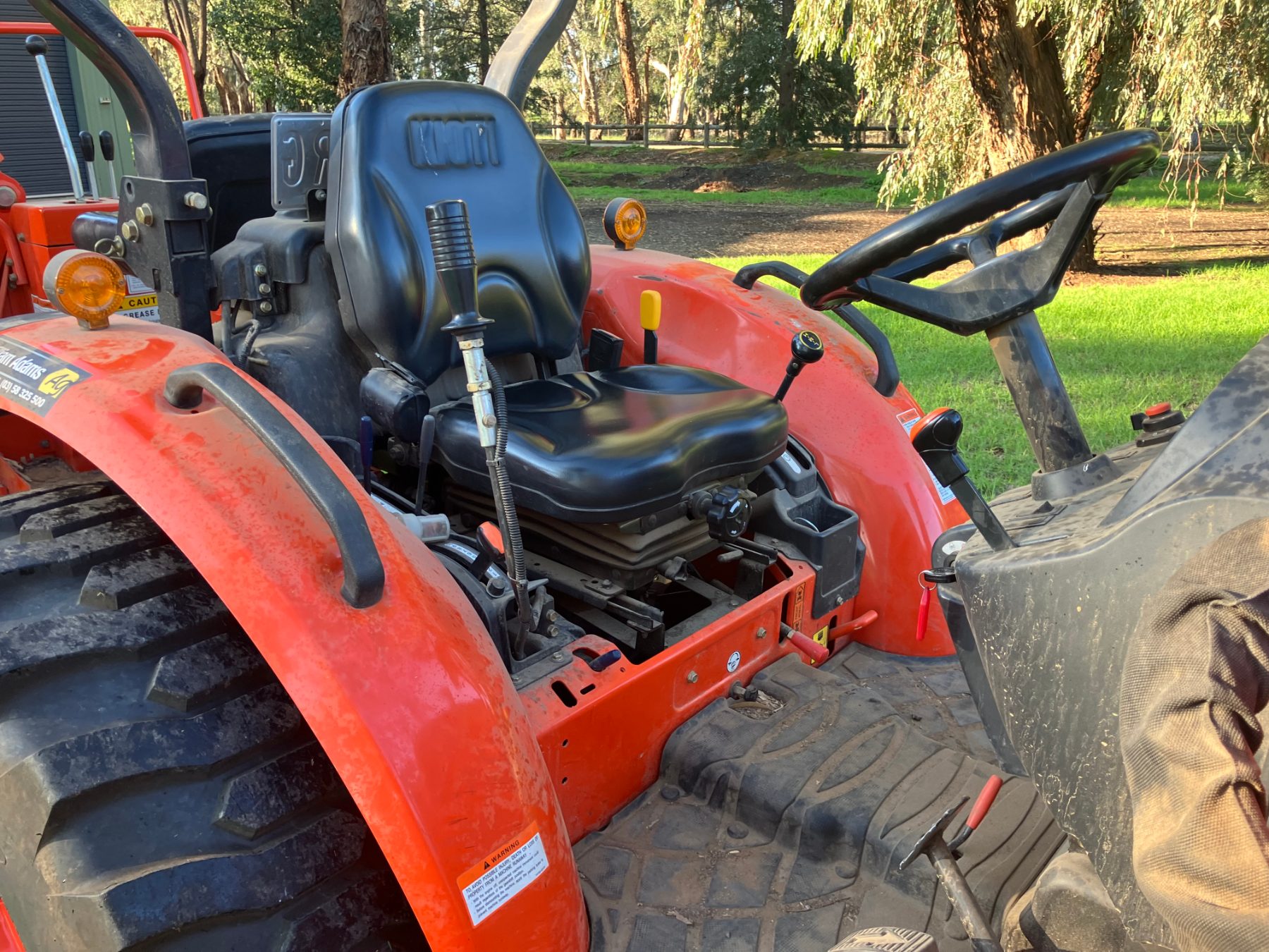 2016 KIOTI CK3710 TRACTOR WITH BACKHOE
