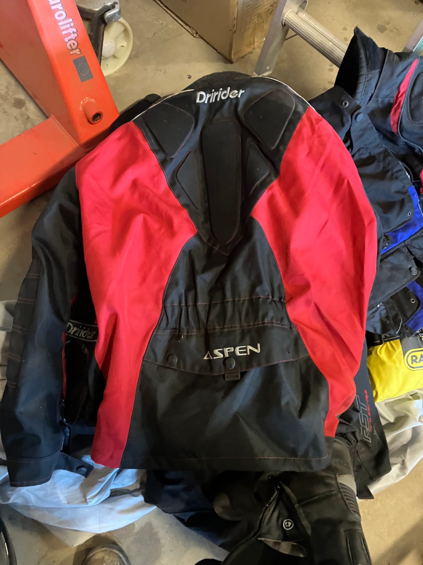 ASSORTED MOTORCYCLE JACKETS AND ACCESSORIES