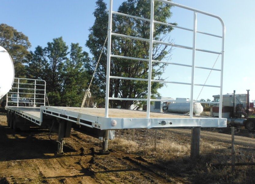 2000 MAXITRANS DROP DECK TRAILER