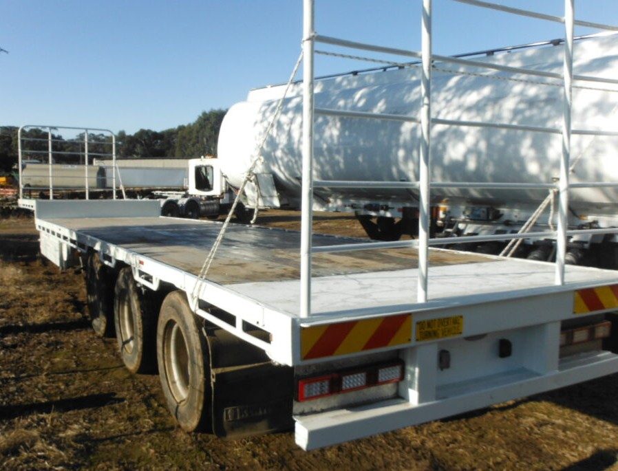 2000 MAXITRANS DROP DECK TRAILER