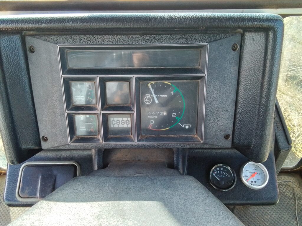 1980 CASE AGRI-KING 2090 TRACTOR