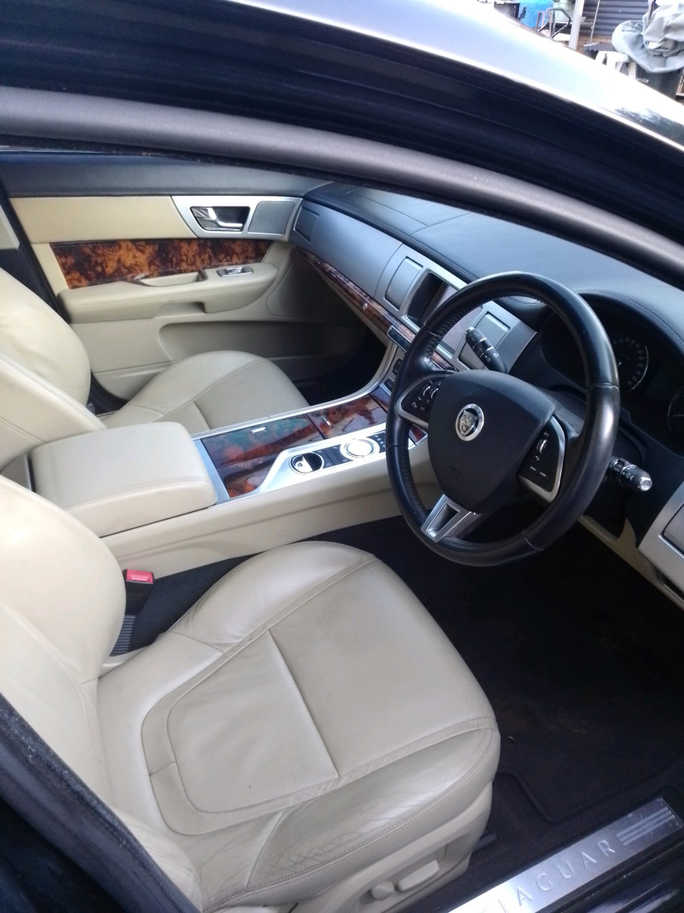 2011 JAGUAR XF MY12 3.0D TURBO 8 SP AUTOMATIC 4D SEDAN