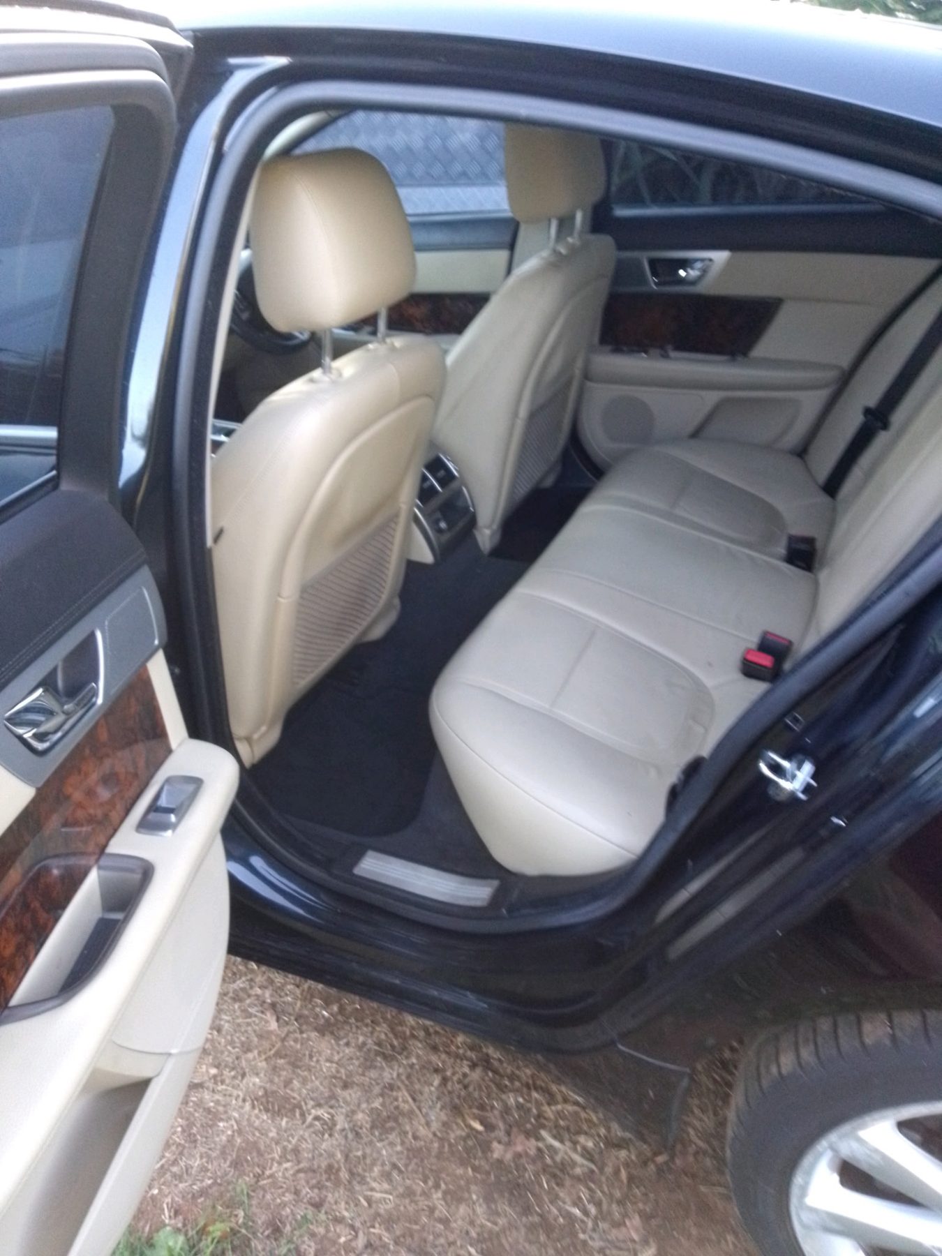 2011 JAGUAR XF MY12 3.0D TURBO 8 SP AUTOMATIC 4D SEDAN