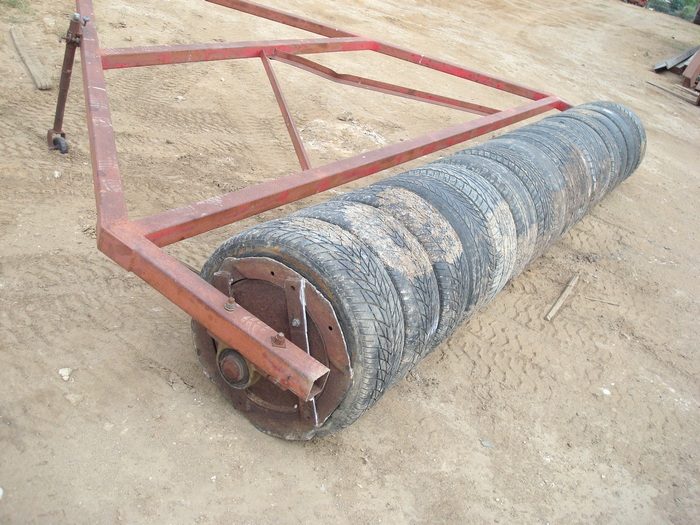 RUBBER TYRE ROLLER - 4.4M WIDE