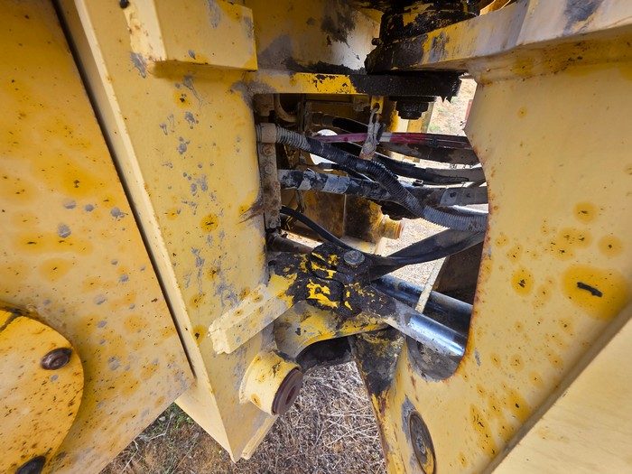 KOMATSU WA200 FRONT END LOADER