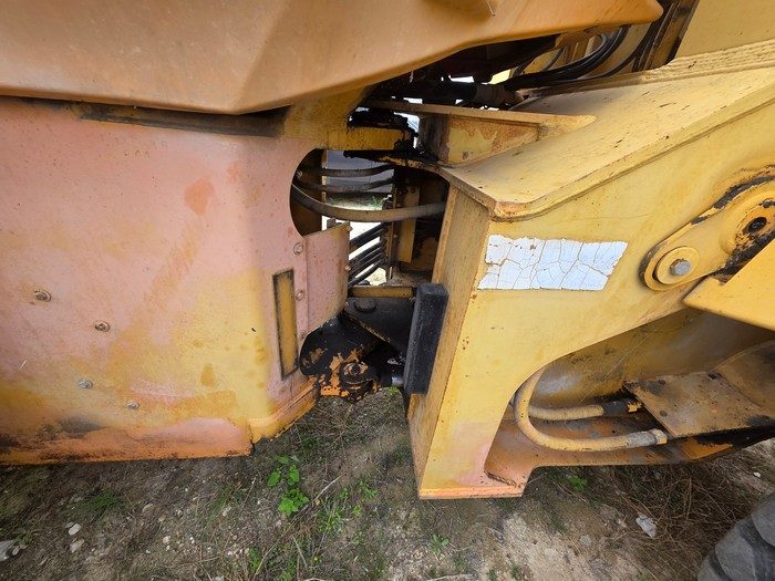 CASE 621ZF WHEELED LOADER
