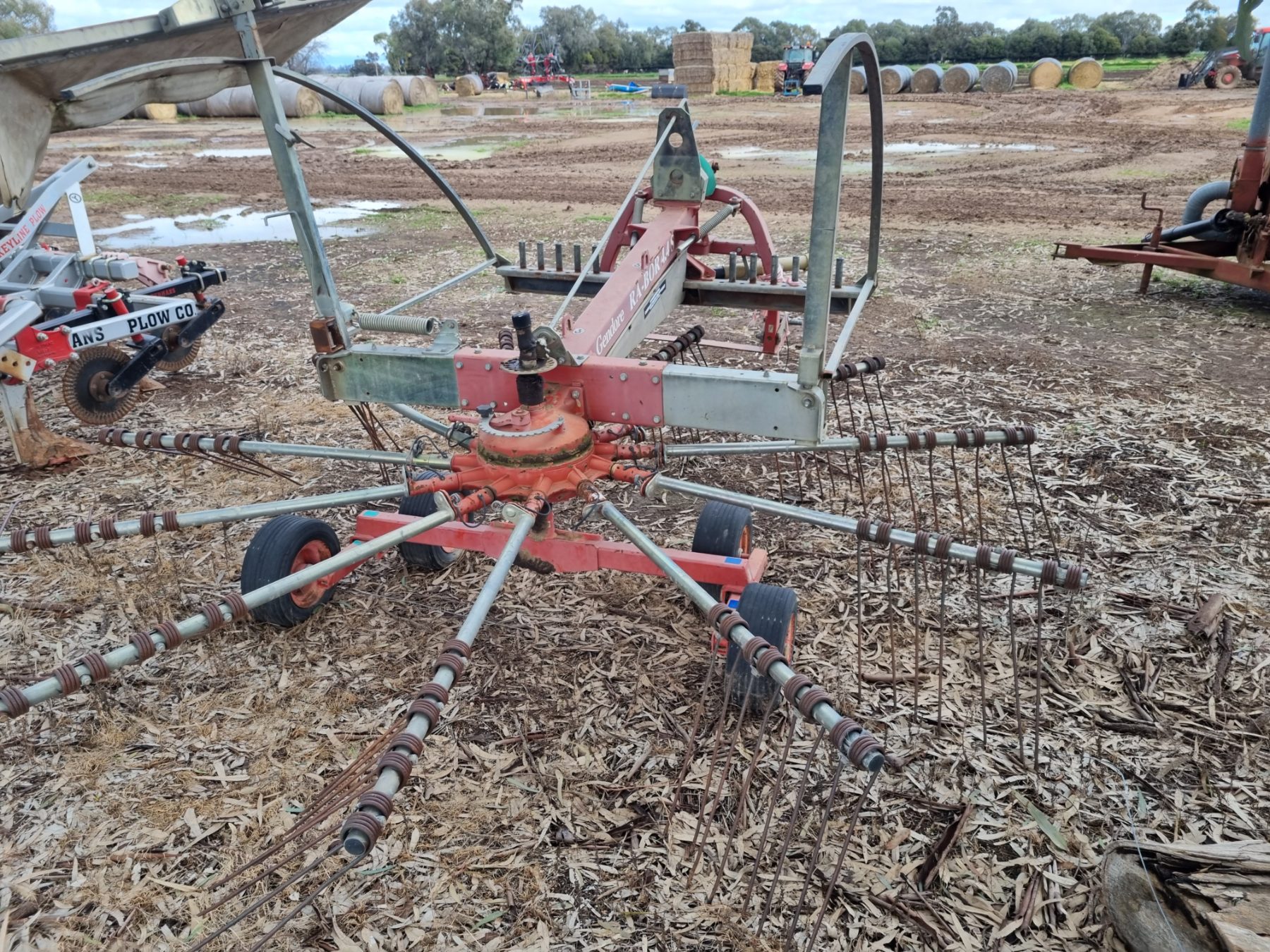 2001 GENDORE HAY RAKE