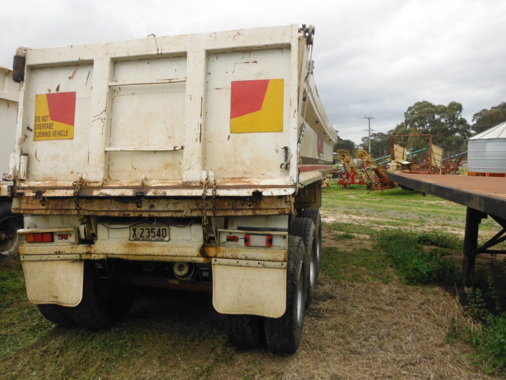 29FT TRI-AXLE TIPPER TRAILER