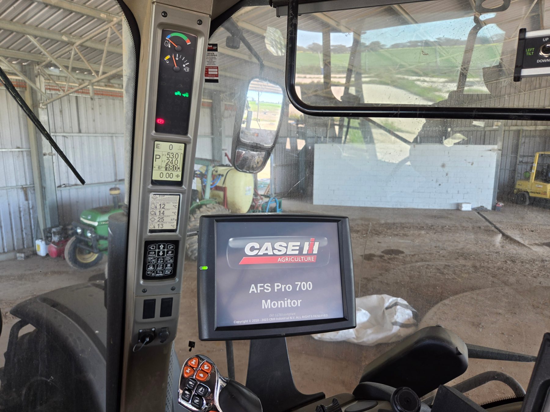 2020 CASE IH MAGNUM 310 CVT TRACTOR