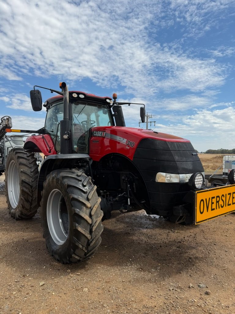 2020 CASE IH MAGNUM 310 CVT TRACTOR