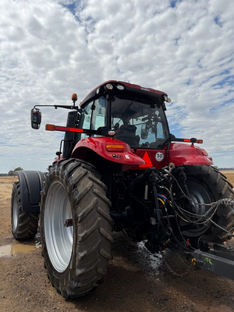 2020 CASE IH MAGNUM 310 CVT TRACTOR