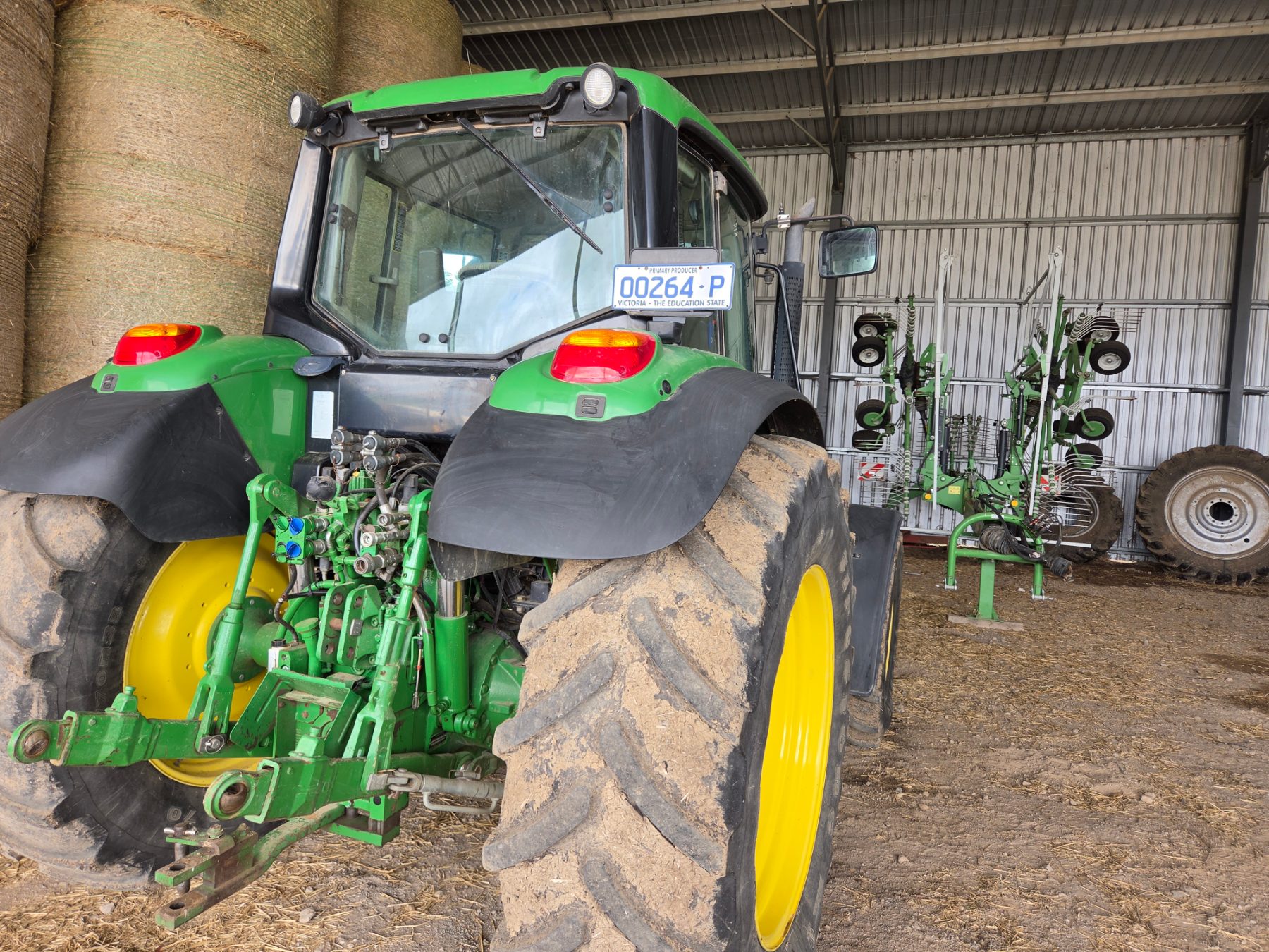 2011 JOHN DEERE 6630 TRACTOR