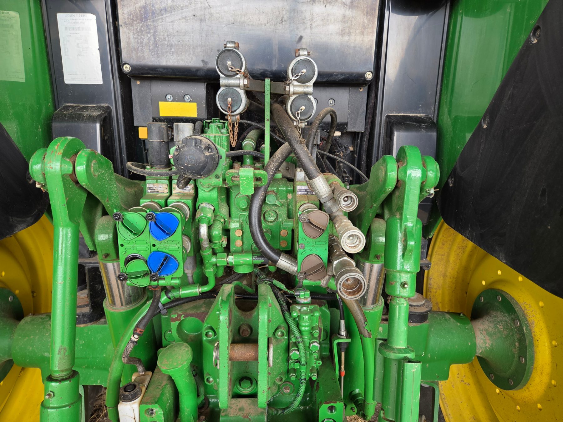 2011 JOHN DEERE 6630 TRACTOR