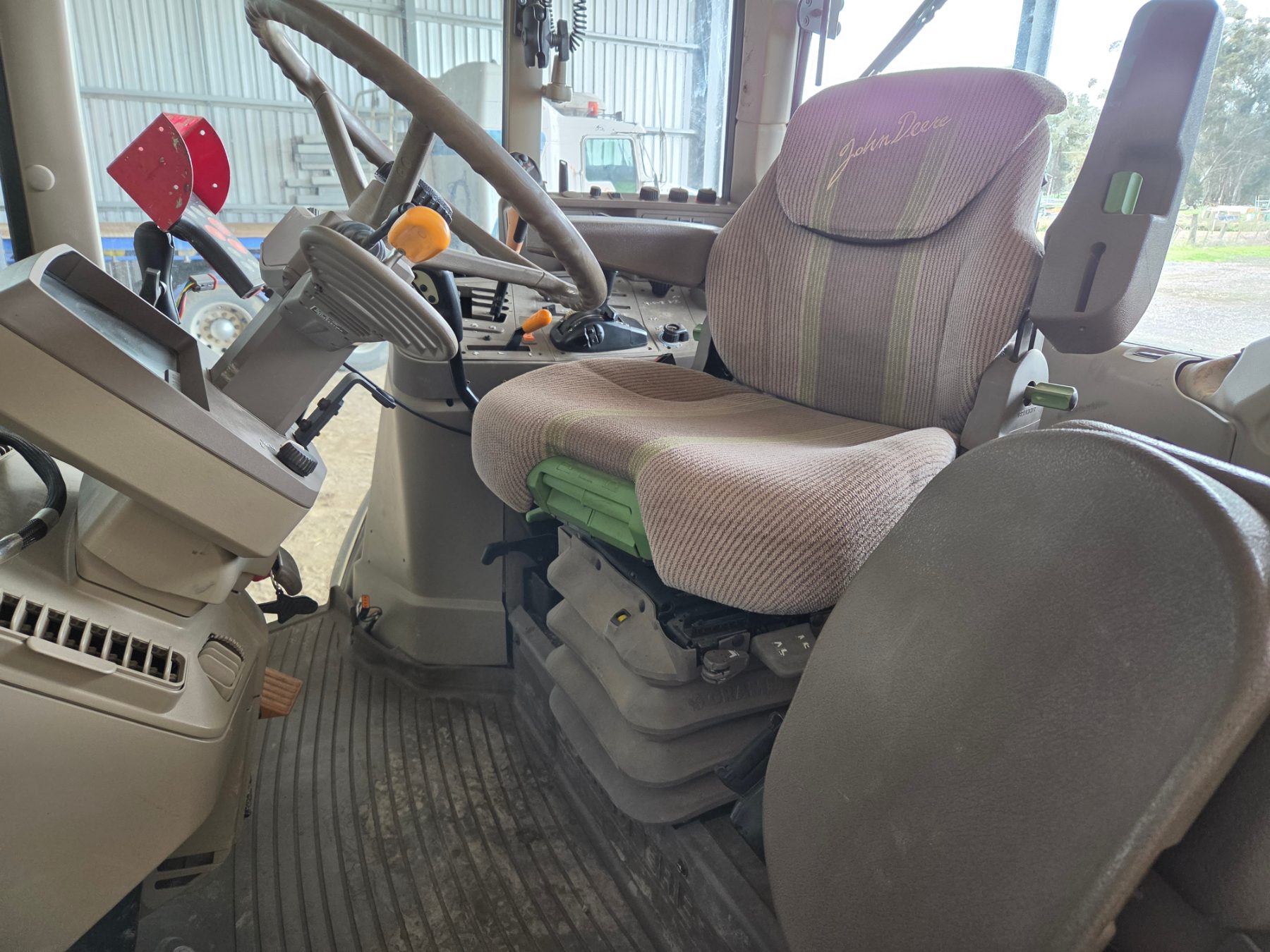 2011 JOHN DEERE 6630 TRACTOR